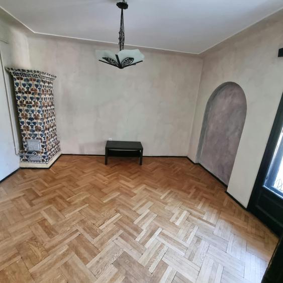 Apartament cu 3 camere în Cotroceni