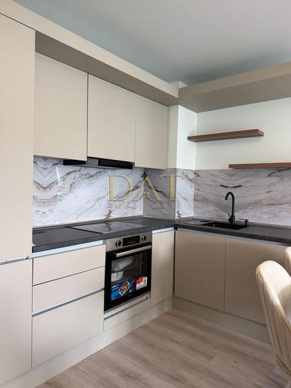 Apartament cu 3 camere în Zorilor