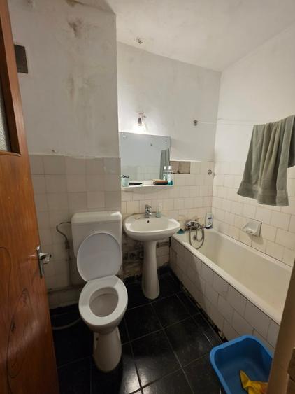 Apartament cu 2 camere decomandat în Titan