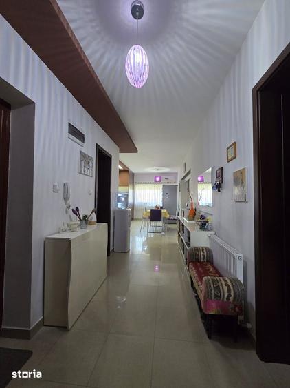 Apartament cu 3 camere decomandat în Giroc — fotografia 3