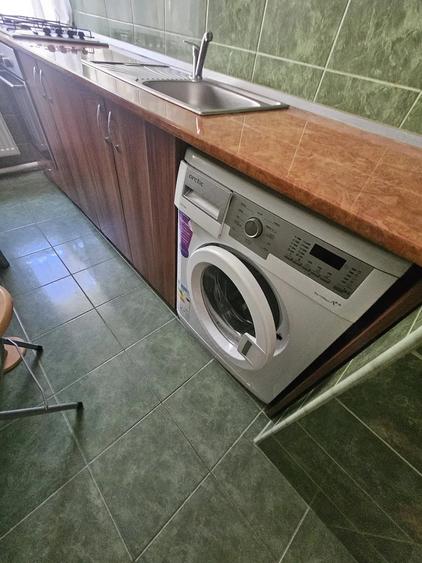 Apartament cu 2 camere decomandat în 1 Mai
