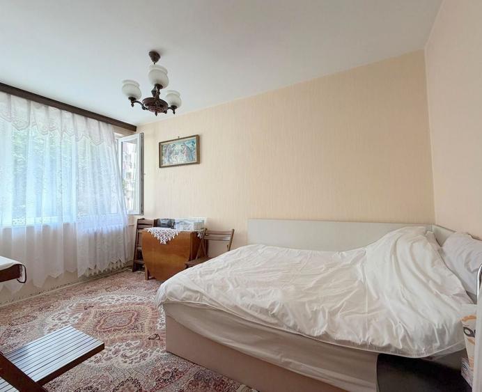 Apartament 3 camere  Etaj 2/4 | Metrou Costin Georgian - 3