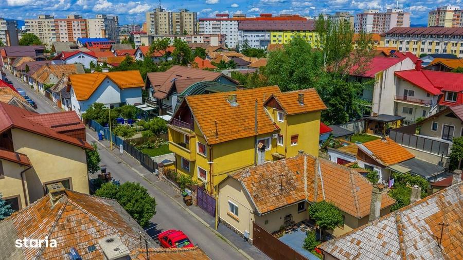 Casă cu 4 camere cu Teren 353 Mp în Central