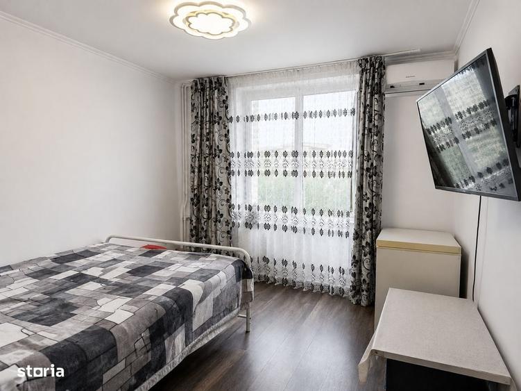 Apartament cu 4 camere decomandat în Tei