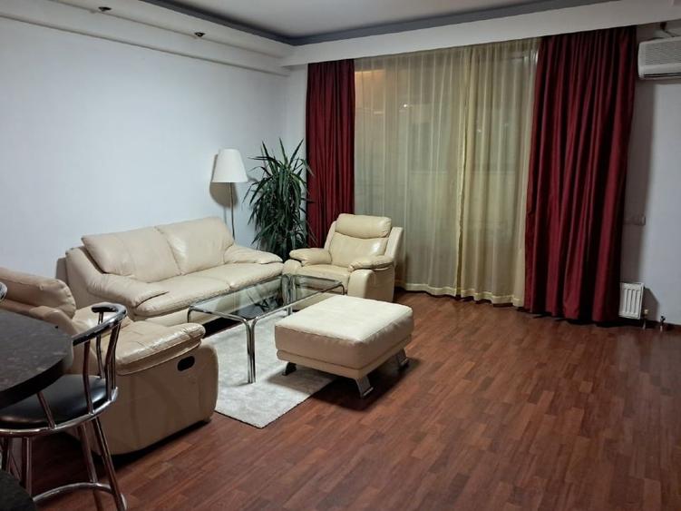 Apartament cu 3 camere decomandat, mobilat în Aviatorilor
