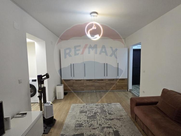 Apartament cu 2 camere semidecomandat, mobilat în Giulești