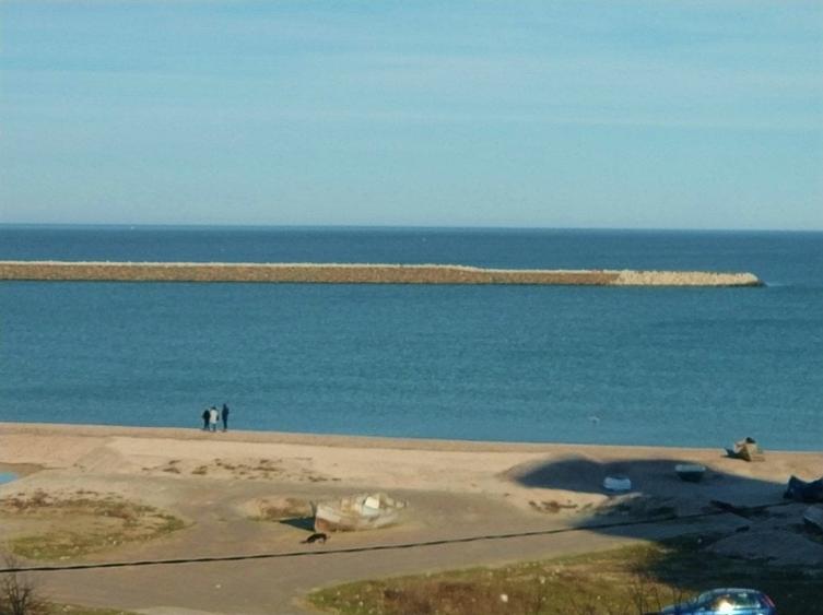 Apartament lux, frontal la mare, cu garaj subteran - 3