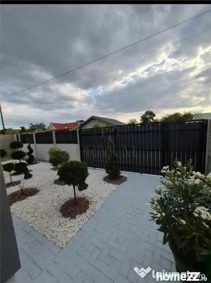 Casă cu 3 camere cu Teren 250 Mp în Sânmihaiu Român