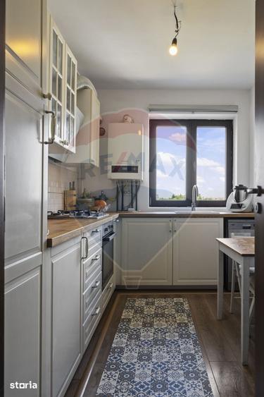 Apartament cu 2 camere decomandat în Roșu