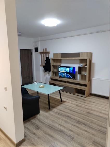 Apartament cu 2 camere decomandat în Exterior Vest