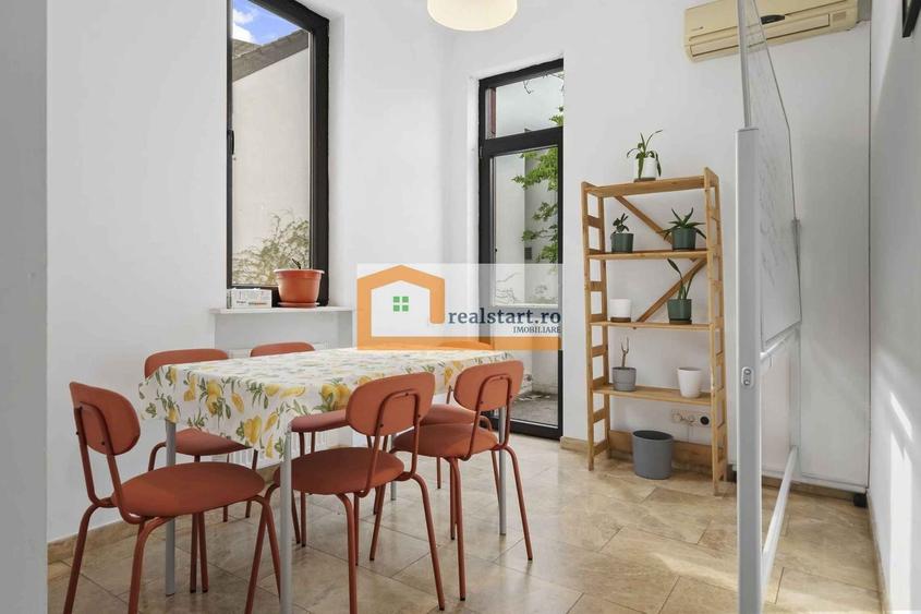 Apartament cu 5 camere circular în P-ța Romană