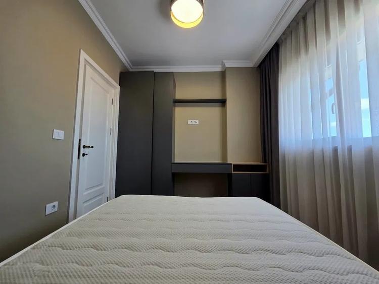 Apartament cu 2 camere semidecomandat, mobilat în Galata