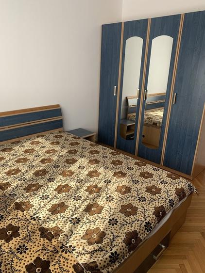 Apartament cu 3 camere decomandat în Vasile Aaron