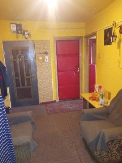 Apartament cu 3 camere decomandat în Aurel Vlaicu