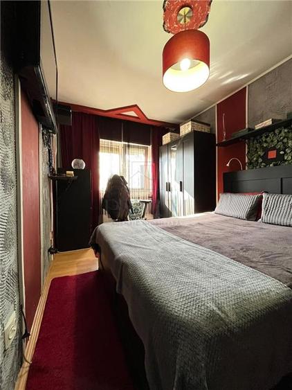 Apartament cu 2 camere semidecomandat, mobilat în Bucovina