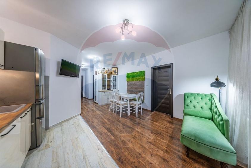 Apartament cu 3 camere decomandat, mobilat în Micălaca