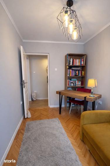 Apartament cu 4 camere în Central