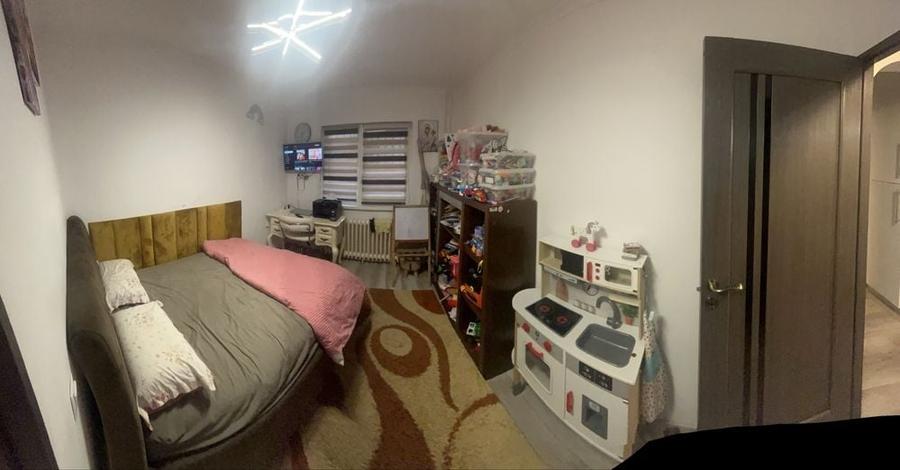 Apartament cu 3 camere decomandat în Mărăști