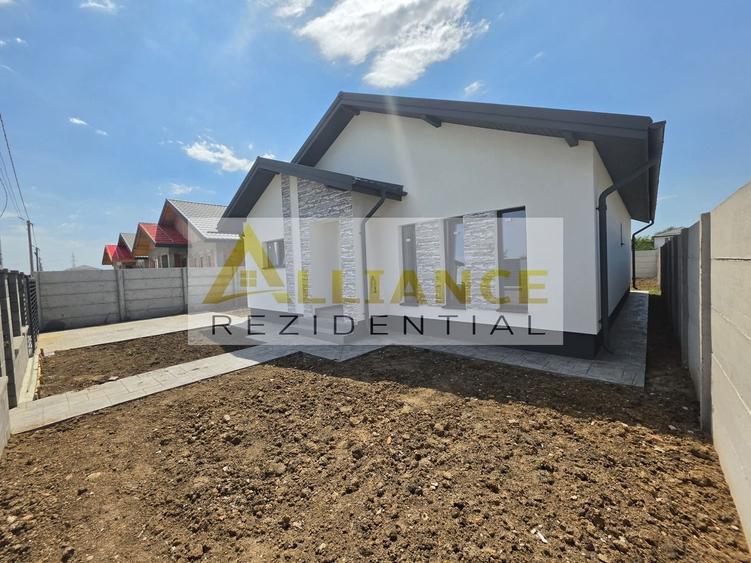 Casă individuală cu 4 camere cu Teren 430 Mp în Berceni