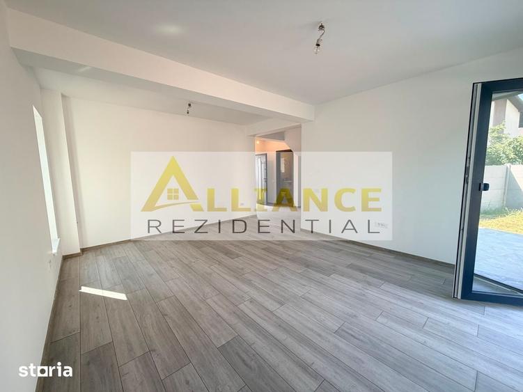 Casă cu 5 camere cu Teren 309 Mp în Domenii