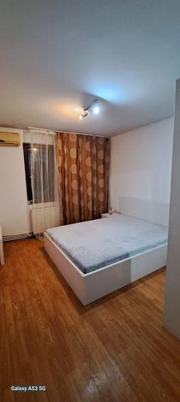 Apartament cu 4 camere decomandat în Rahova