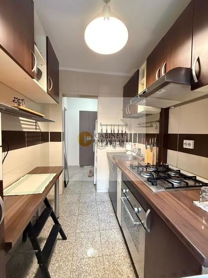 Apartament cu 2 camere nedecomandat, mobilat în Cișmigiu