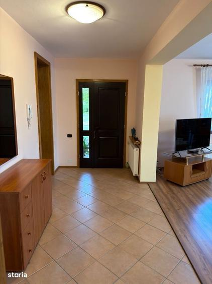 Casă cu 4 camere în Săcălaz