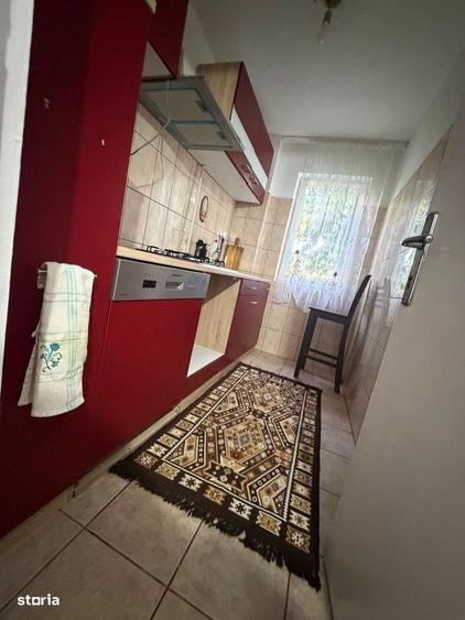 Apartament cu 2 camere semidecomandat în Romanilor