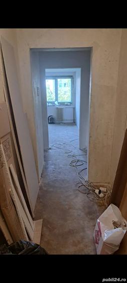 Apartament cu 2 camere decomandat în Drumul Taberei
