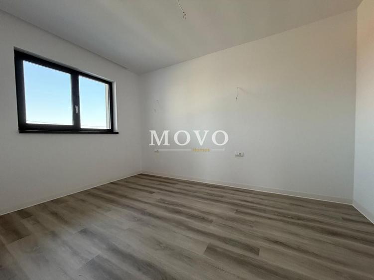 Duplex cu 5 camere cu Canalizare în Becicherecu Mic