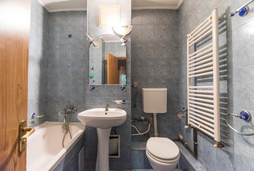 Apartament cu 2 camere decomandat, mobilat în Trivale