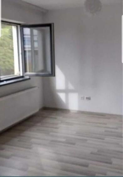 Apartament cu 2 camere decomandat în Alexandriei
