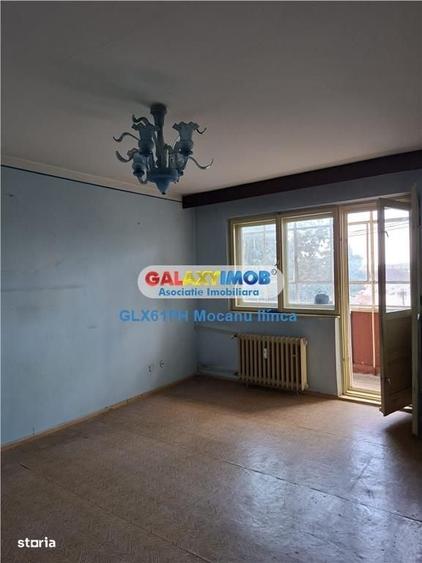 Apartament cu 3 camere decomandat în Republicii