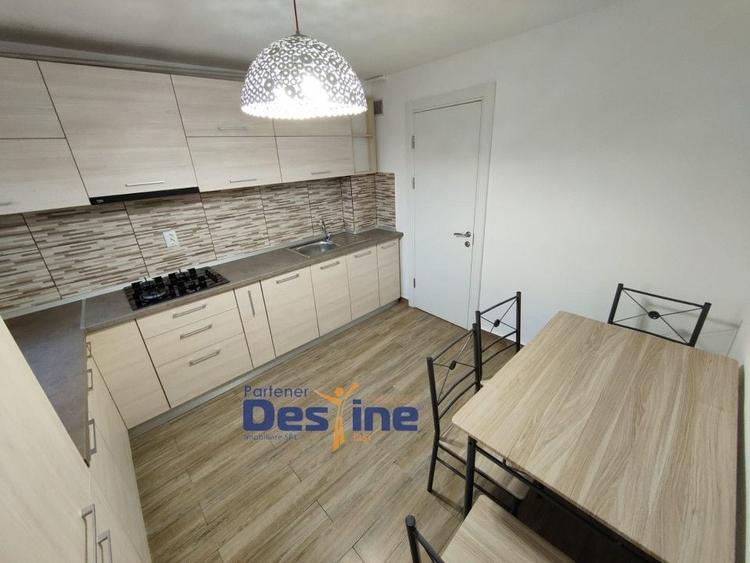 Apartament cu 2 camere decomandat, mobilat în Palat