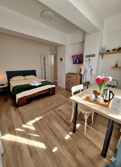 Apartament cu 2 camere semidecomandat în Ultracentral