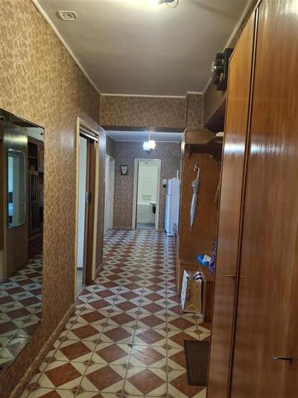 Apartament cu 3 camere decomandat în Doamna Ghica