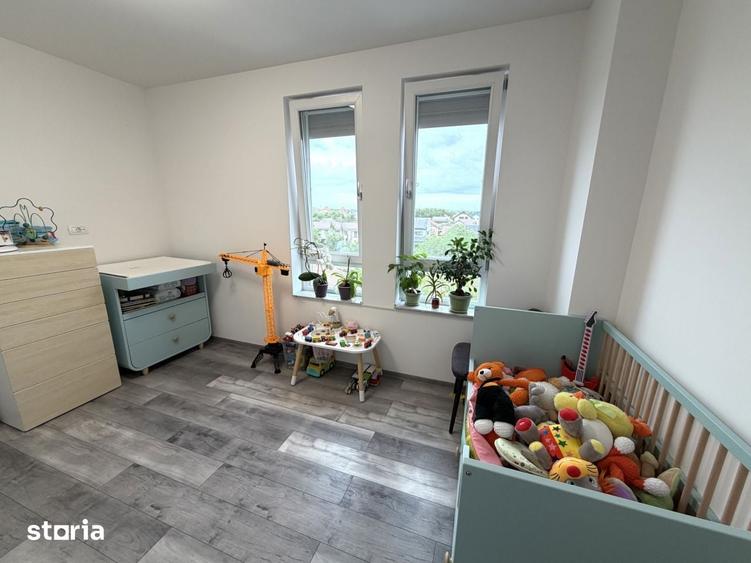 Apartament cu 4 camere decomandat în Ciarda Roșie