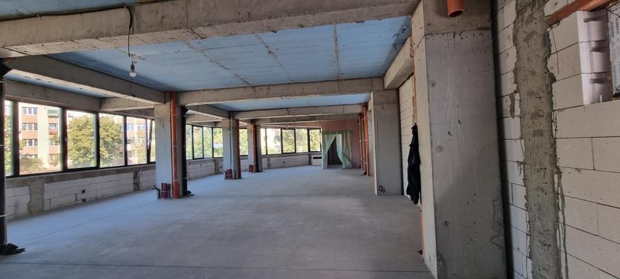 Spațiu comercial, de 550 mp, în Prelungirea Ghencea