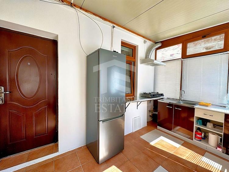 Apartament cu 2 camere semidecomandat, mobilat în Unirii