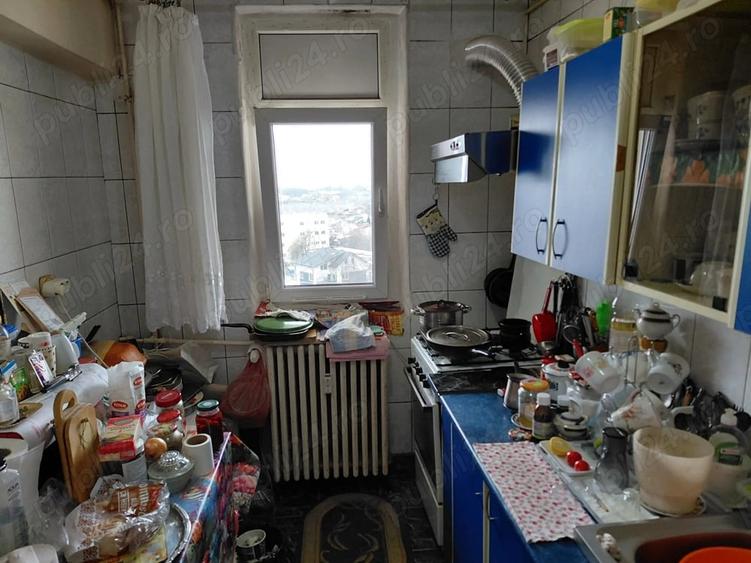 Apartament cu 2 camere semidecomandat în Giurgiului