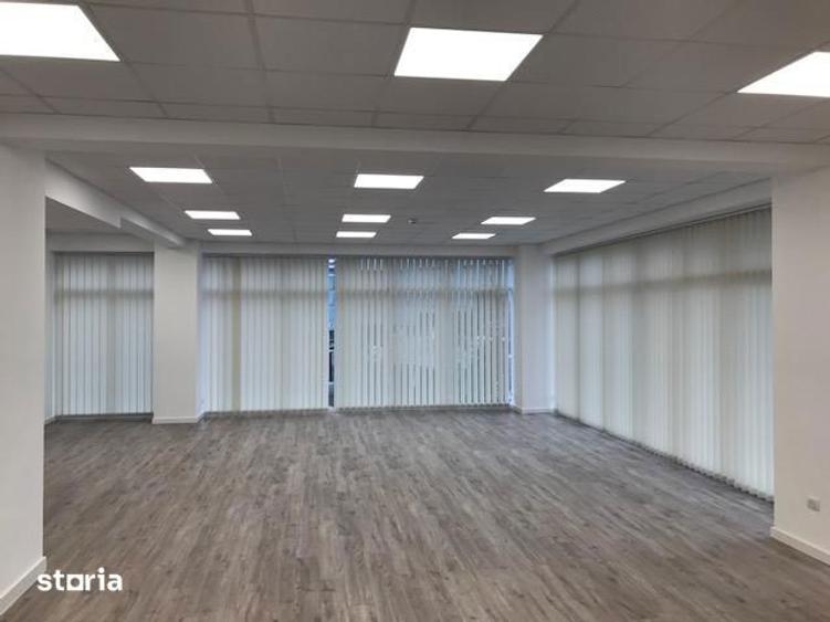 Spațiu comercial, de 55 mp, în Central
