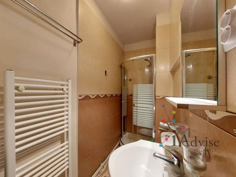 Casă individuală cu 3 camere cu Canalizare în Centrul Civic