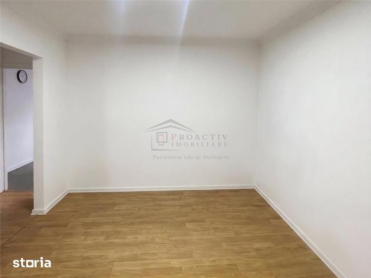 Spațiu comercial, de 45 mp, în Central
