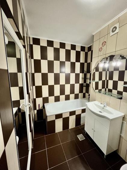 Apartament cu 2 camere decomandat în Central