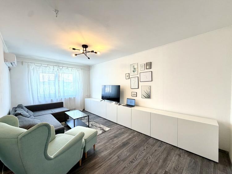 Apartament cu 2 camere decomandat, mobilat în Aradului