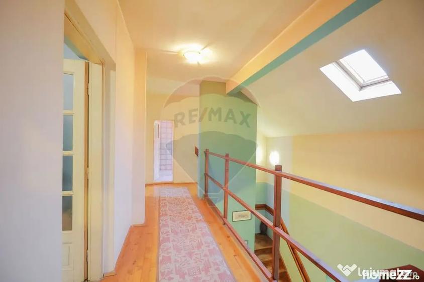 Casă cu 5 camere cu Teren 340 Mp în Ultracentral