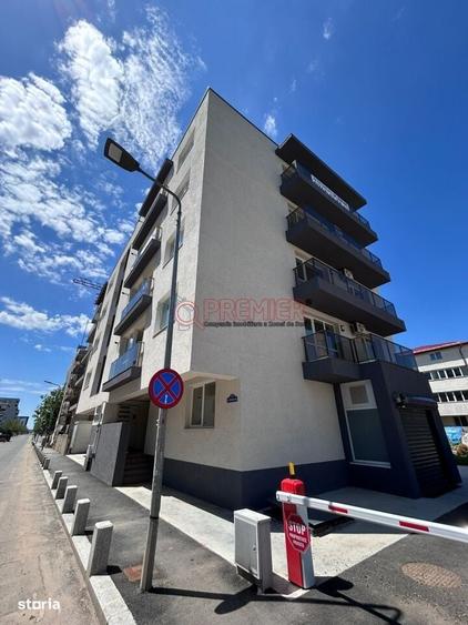 Apartament cu 4 camere decomandat în Central