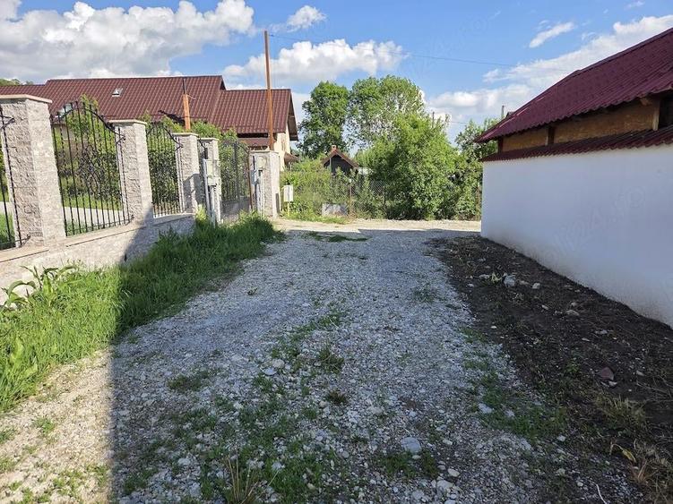 Teren de 500 mp, în Budeasa
