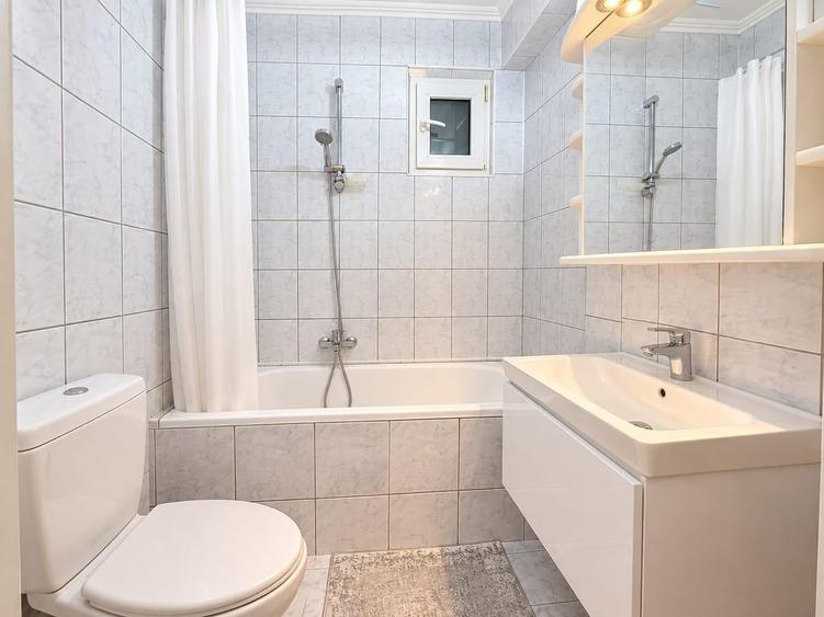 Apartament cu 3 camere în Barbu Văcărescu