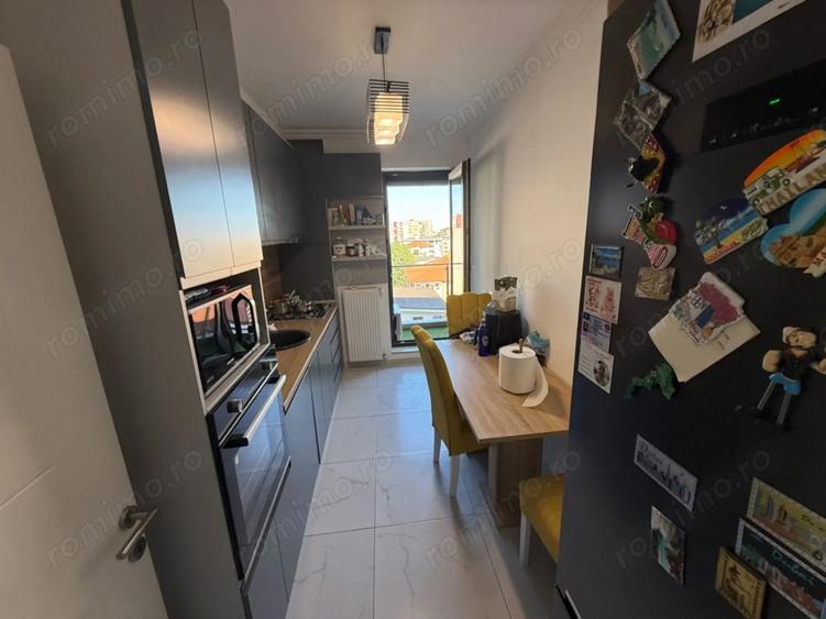 Apartament cu 3 camere decomandat, mobilat în Energia